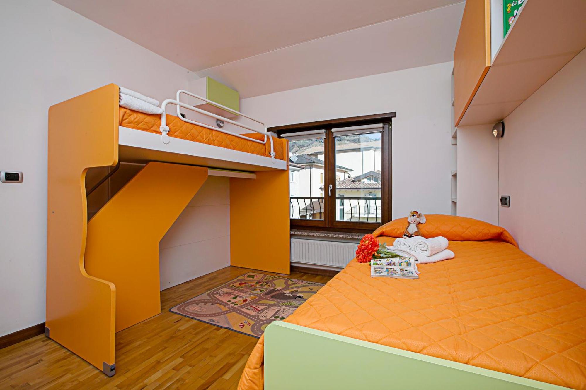 Paulie Apartment - Happy Rentals Riva del Garda Bagian luar foto